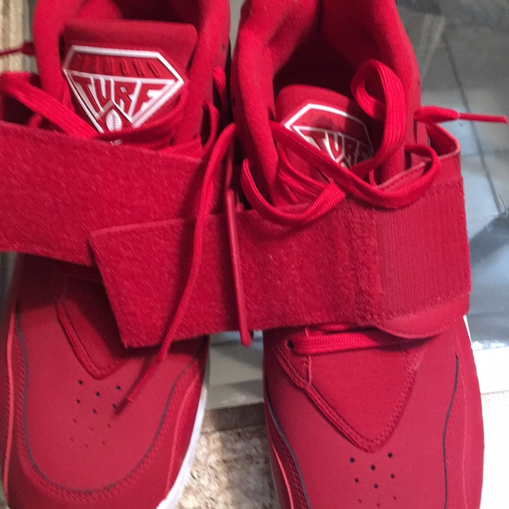 Nike Diamond Turf Red/White (Deion Sanders)